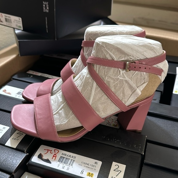 Naturalizer Womens Trinity Leather Square Toe Heels (WIDE) - Picture 6 of 7